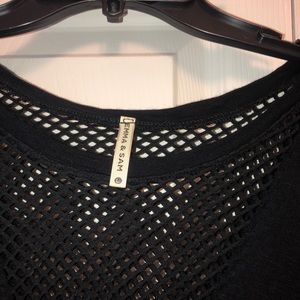 Long sleeve mesh low cut and mesh sleeve